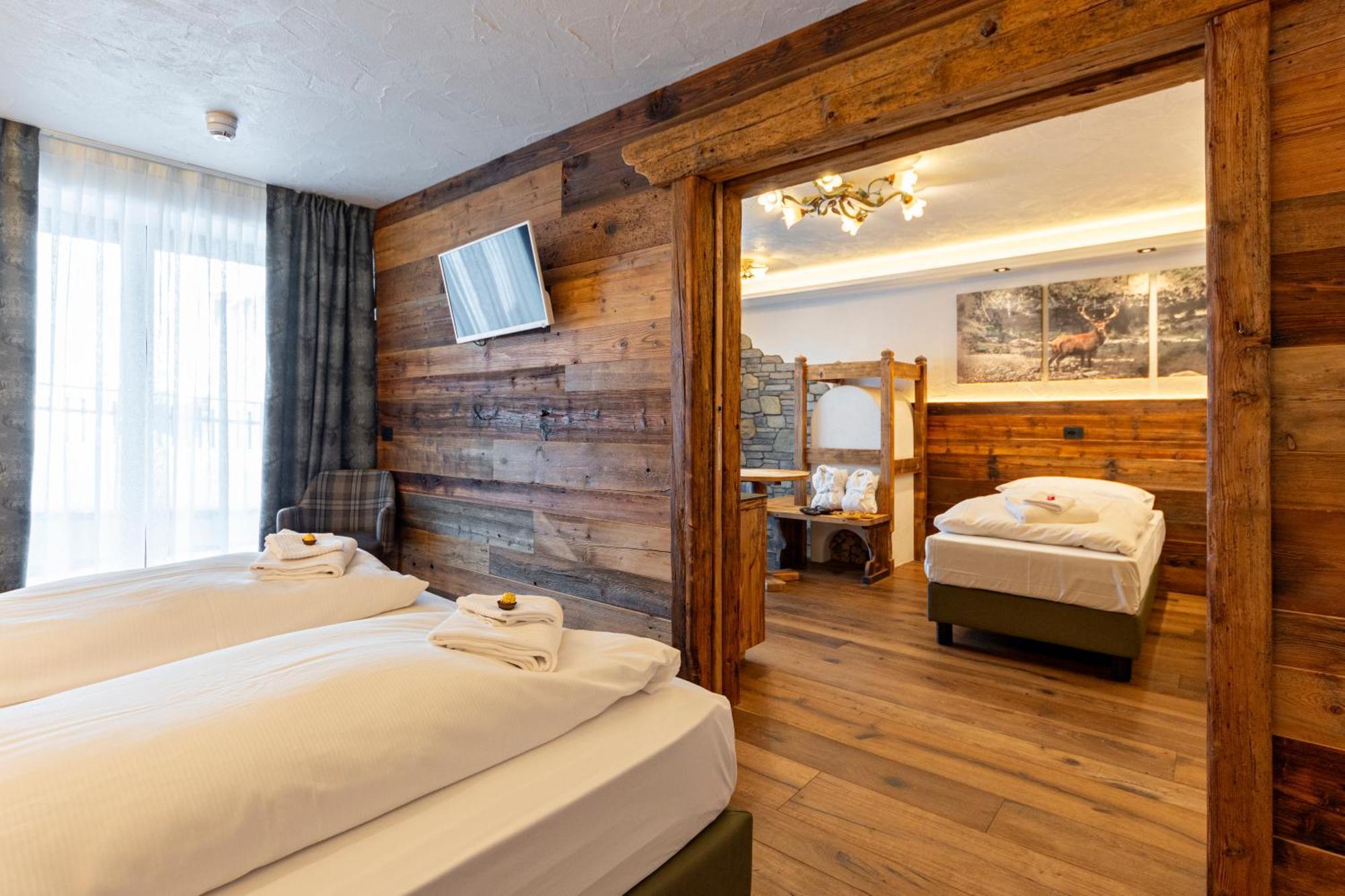 Hotel Arnika Wellness Passo San Pellegrino Exterior photo
