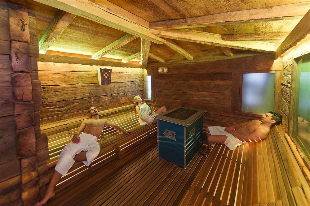 Hotel Arnika Wellness Passo San Pellegrino Exterior photo