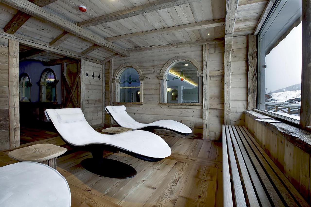 Hotel Arnika Wellness Passo San Pellegrino Exterior photo